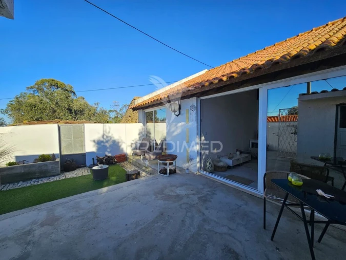 Moradia T2 para Venda em Santa Barbara de Padrões Foto 18