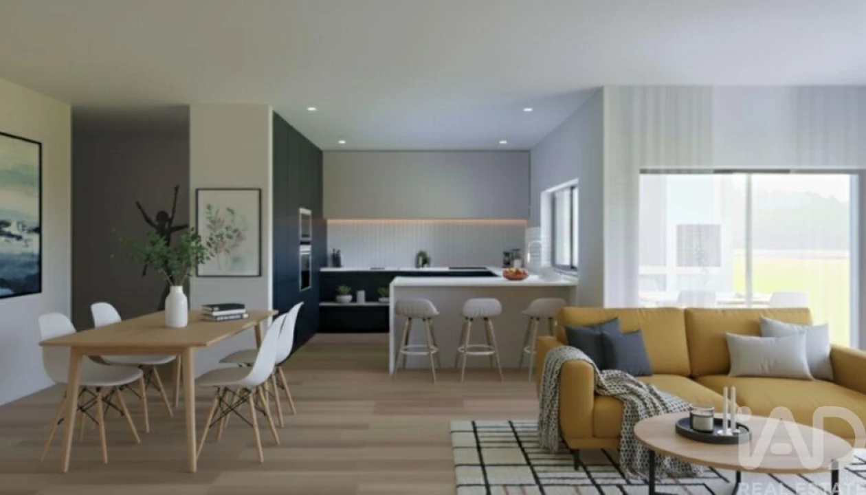 Apartamento T2 para Venda em Corroios Foto 2