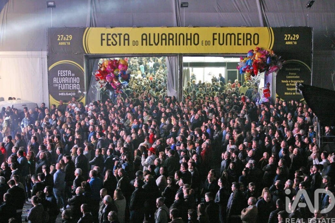 Moradia T3 para Venda em Vila e Roussas Foto 26