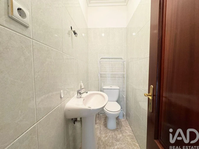 Moradia T3 para Venda em Vila e Roussas Foto 11