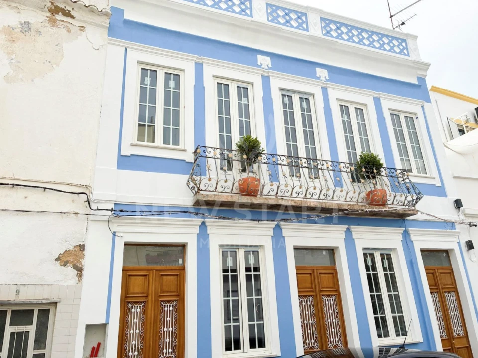 Moradia T4 para Venda em Olhão Foto 4