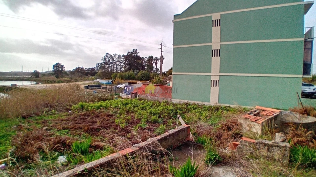 Terreno para Venda em Sado Foto 21