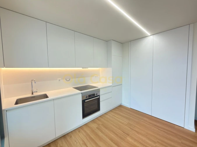 Apartamento T2 para Venda em Paranhos Foto 2