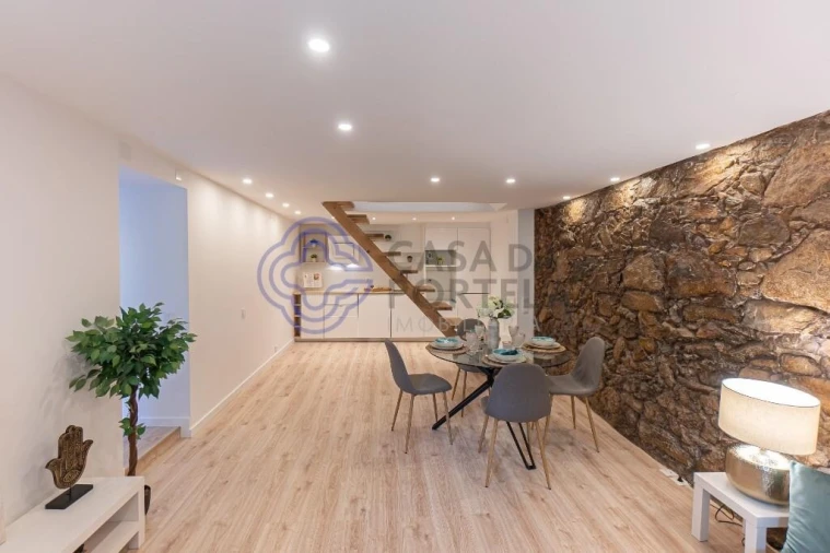 Moradia T2 para Venda em Aldoar, Foz do Douro e Nevogilde Foto 4