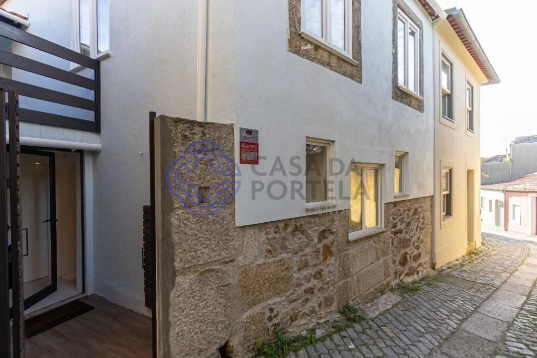 Moradia T2 para Venda em Aldoar, Foz do Douro e Nevogilde Foto 1