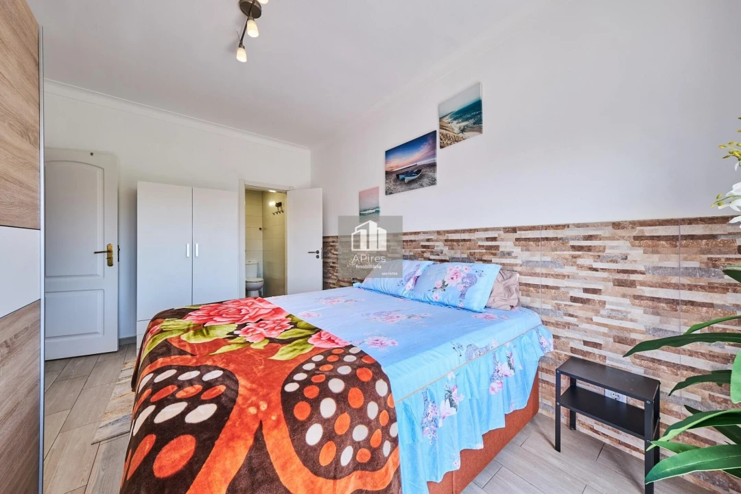 Apartamento T3 para Venda em Costa da Caparica Foto 12