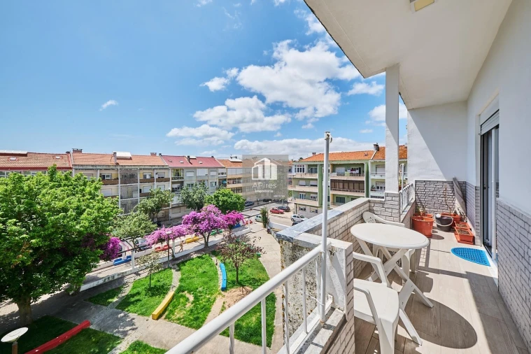 Apartamento T3 para Venda em Costa da Caparica