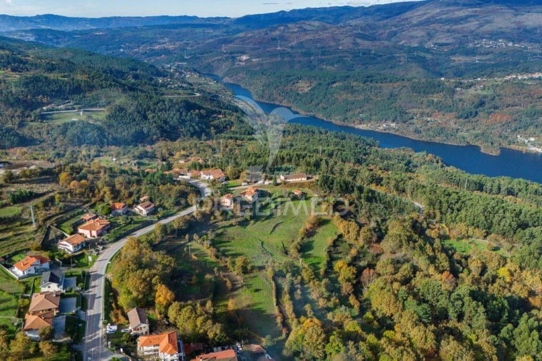 Moradia T3 para Venda em Salvador e Santo Aleixo de Além-Tâmega Foto 5