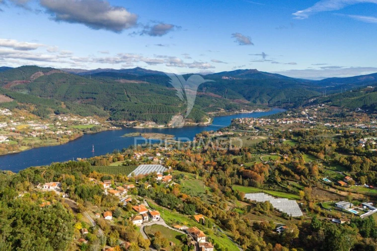 Moradia T3 para Venda em Salvador e Santo Aleixo de Além-Tâmega Foto 3