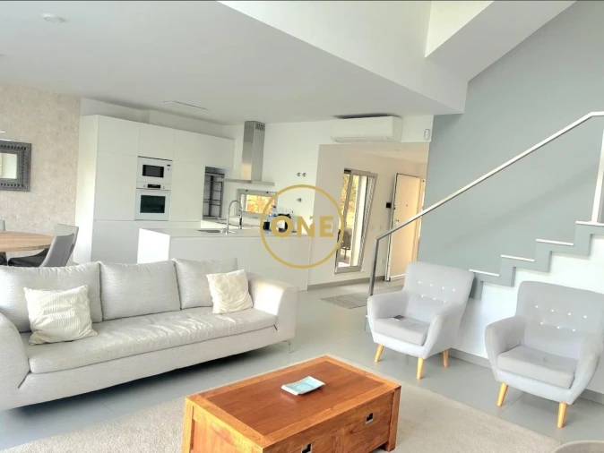 Moradia T3 para Venda em Albufeira e Olhos de Água Foto 5