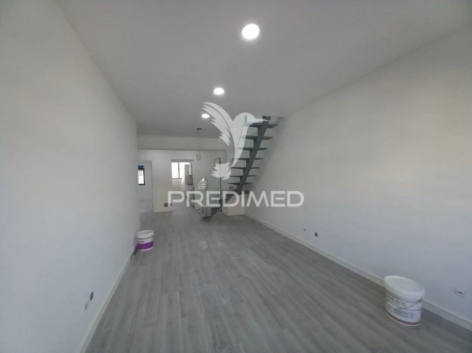 Apartamento T3 para Venda em Costa da Caparica Foto 7