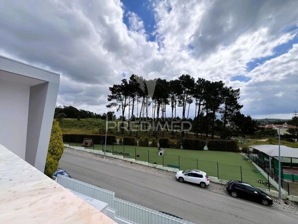 Moradia T4 para Venda em Sesimbra (Castelo) Foto 9