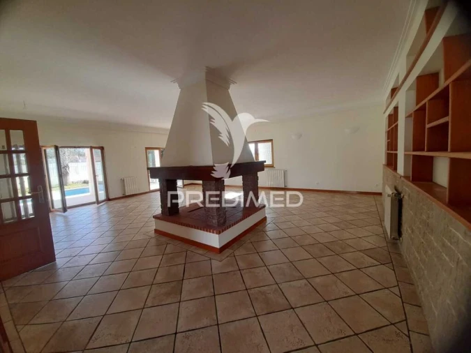 Moradia T5 para Venda em Sesimbra (Castelo) Foto 15