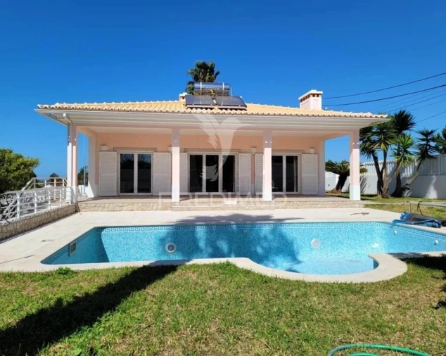 Moradia T5 para Venda em Sesimbra (Castelo)