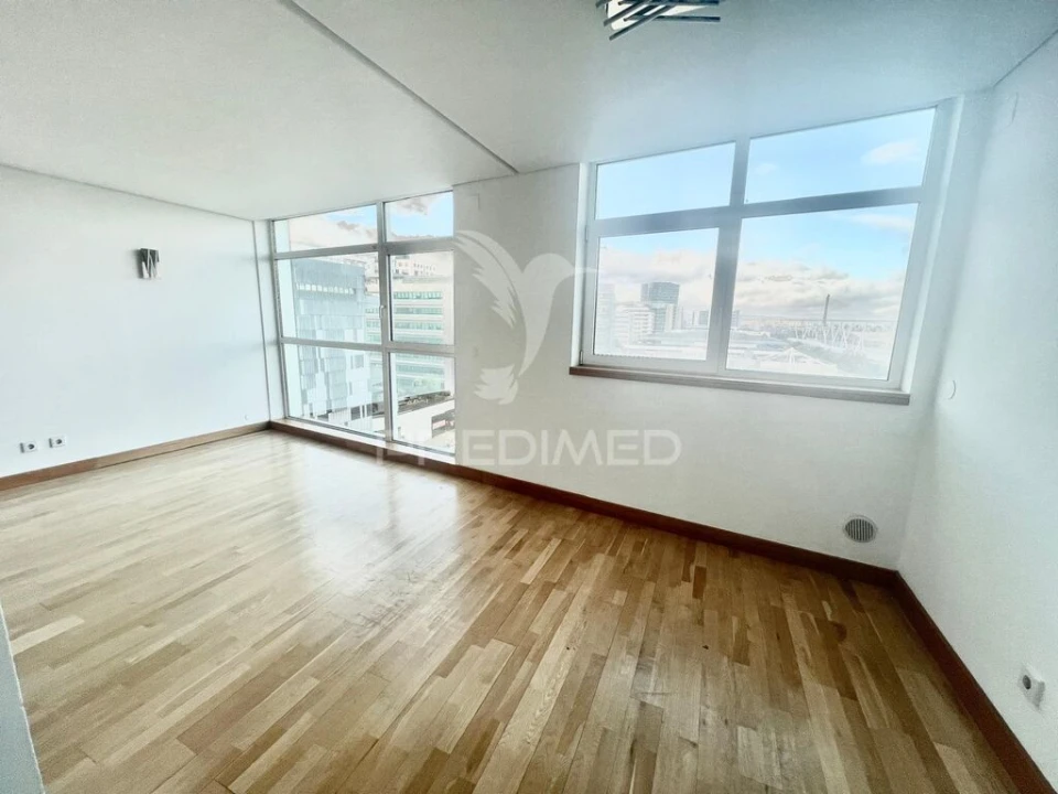 Apartamento T2 para Venda em Olivais Foto 10