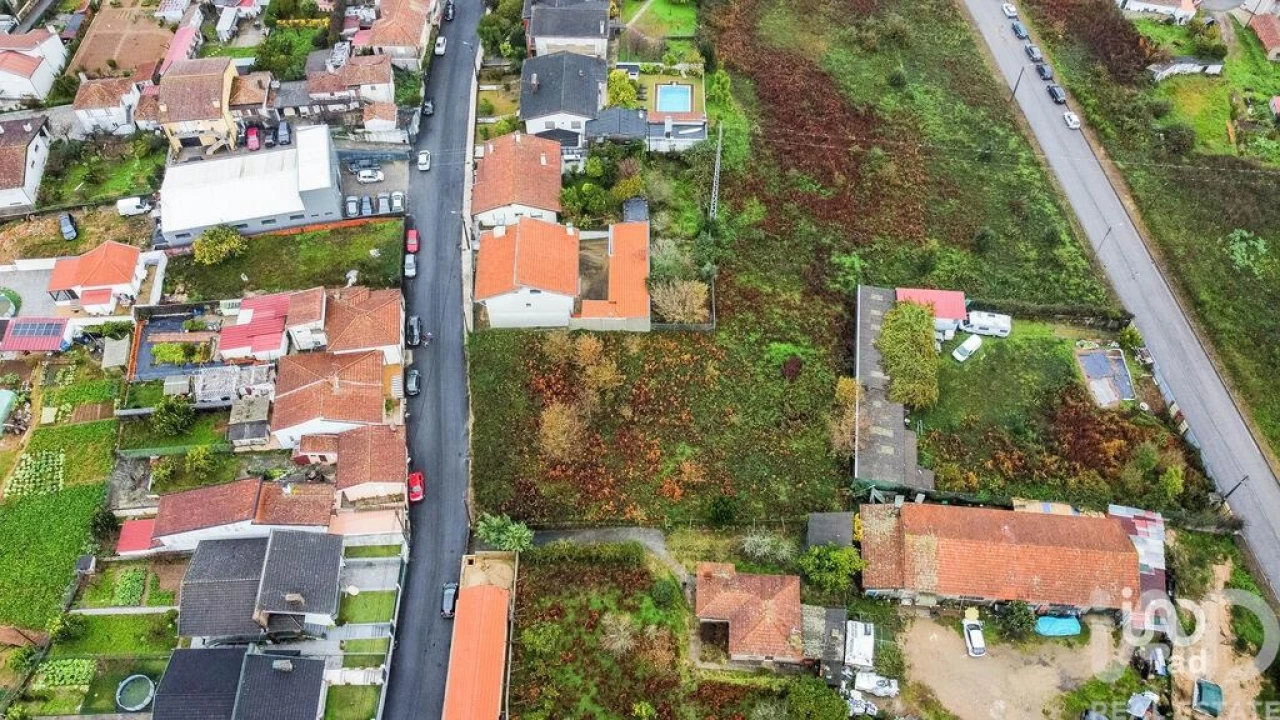 Terreno para Venda em Vila de Cucujães Foto 8