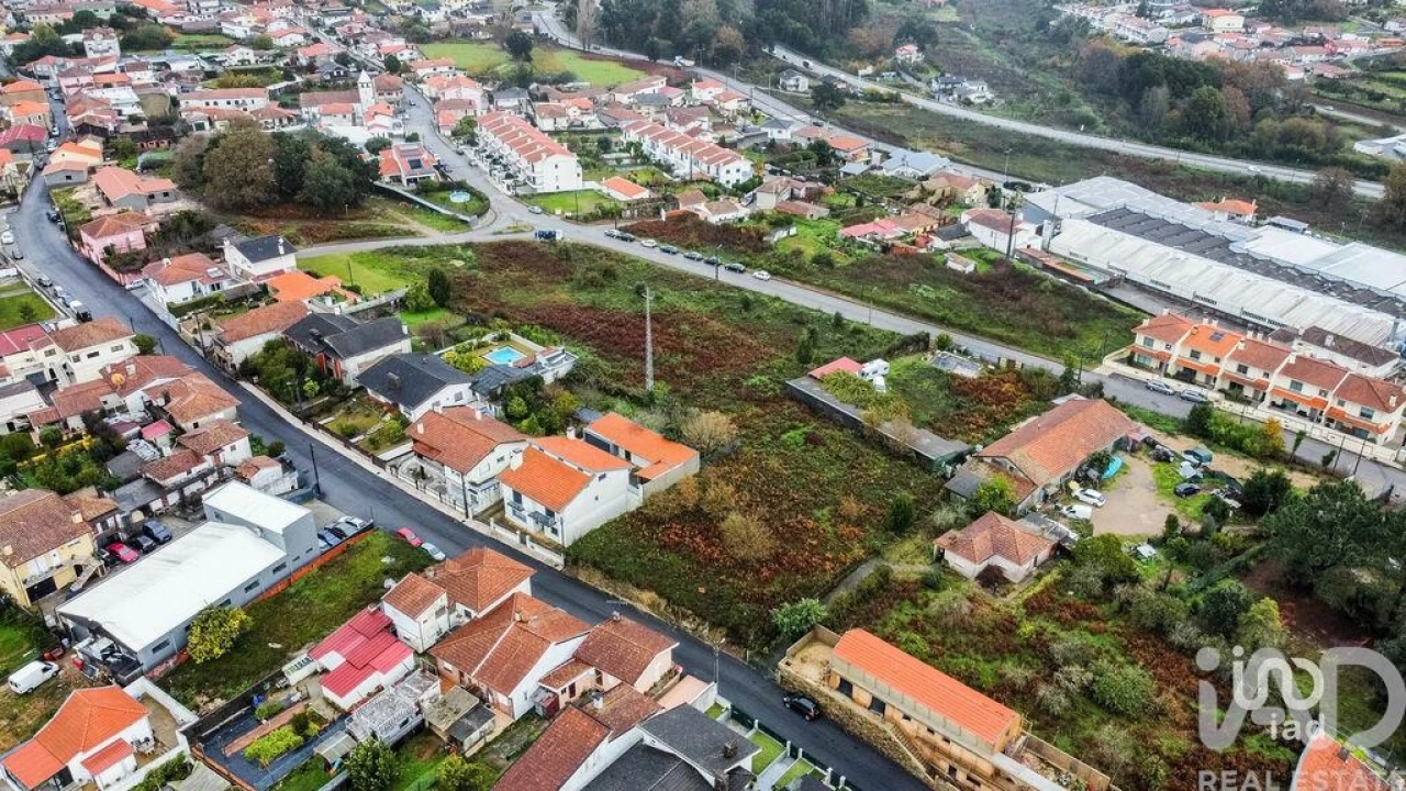 Terreno para Venda em Vila de Cucujães Foto 6