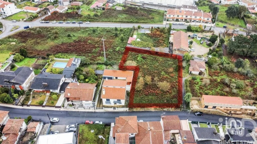 Terreno para Venda em Vila de Cucujães Foto 5