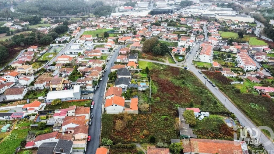 Terreno para Venda em Vila de Cucujães Foto 2