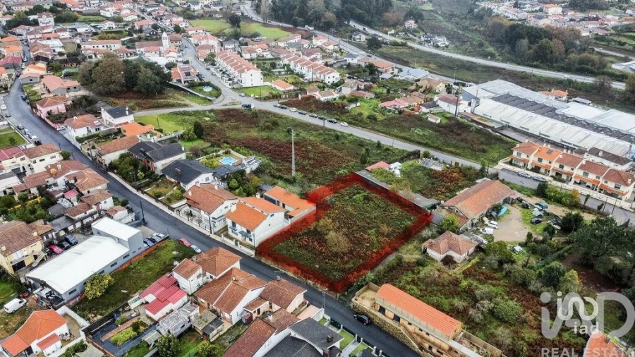 Terreno para Venda em Vila de Cucujães Foto 3