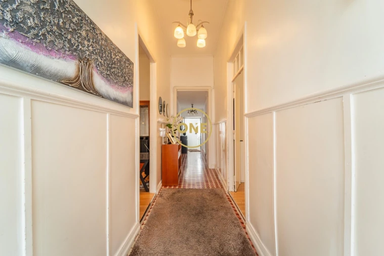 Moradia T4 para Venda em Ponta Delgada (São José) Foto 3