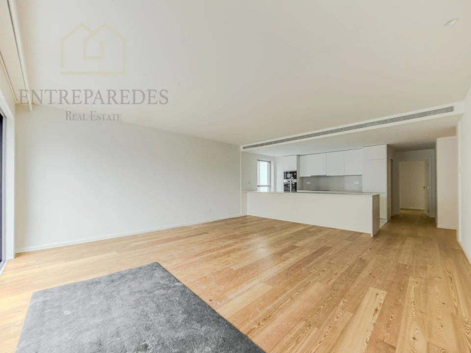 Apartamento T3 para Venda em Santa Marinha e São Pedro da Afurada Foto 1