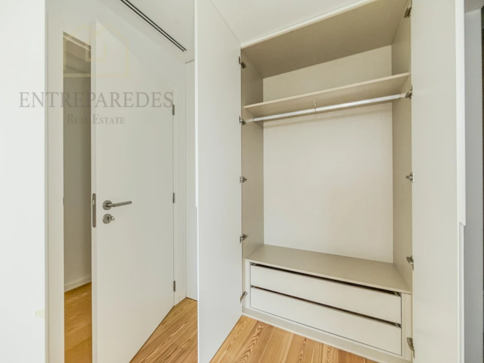 Apartamento T3 para Venda em Santa Marinha e São Pedro da Afurada Foto 11