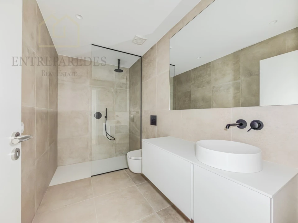 Apartamento T3 para Venda em Santa Marinha e São Pedro da Afurada Foto 15