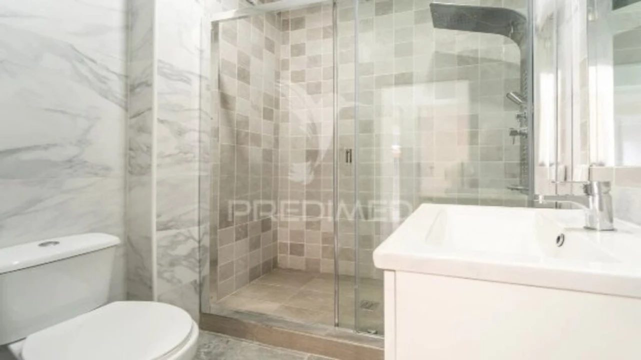 Apartamento T1 para Venda em Arroios Foto 7