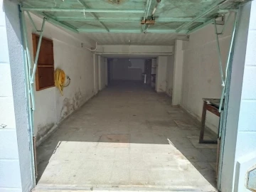 Garagem para Arrendamento em Algueirão-Mem Martins