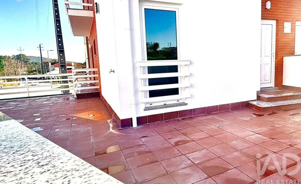 Apartamento T2 para Venda em Barroselas e Carvoeiro Foto 2