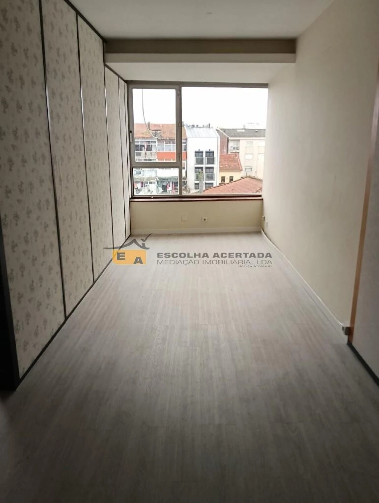 Escritório para Arrendamento em Paranhos Foto 4