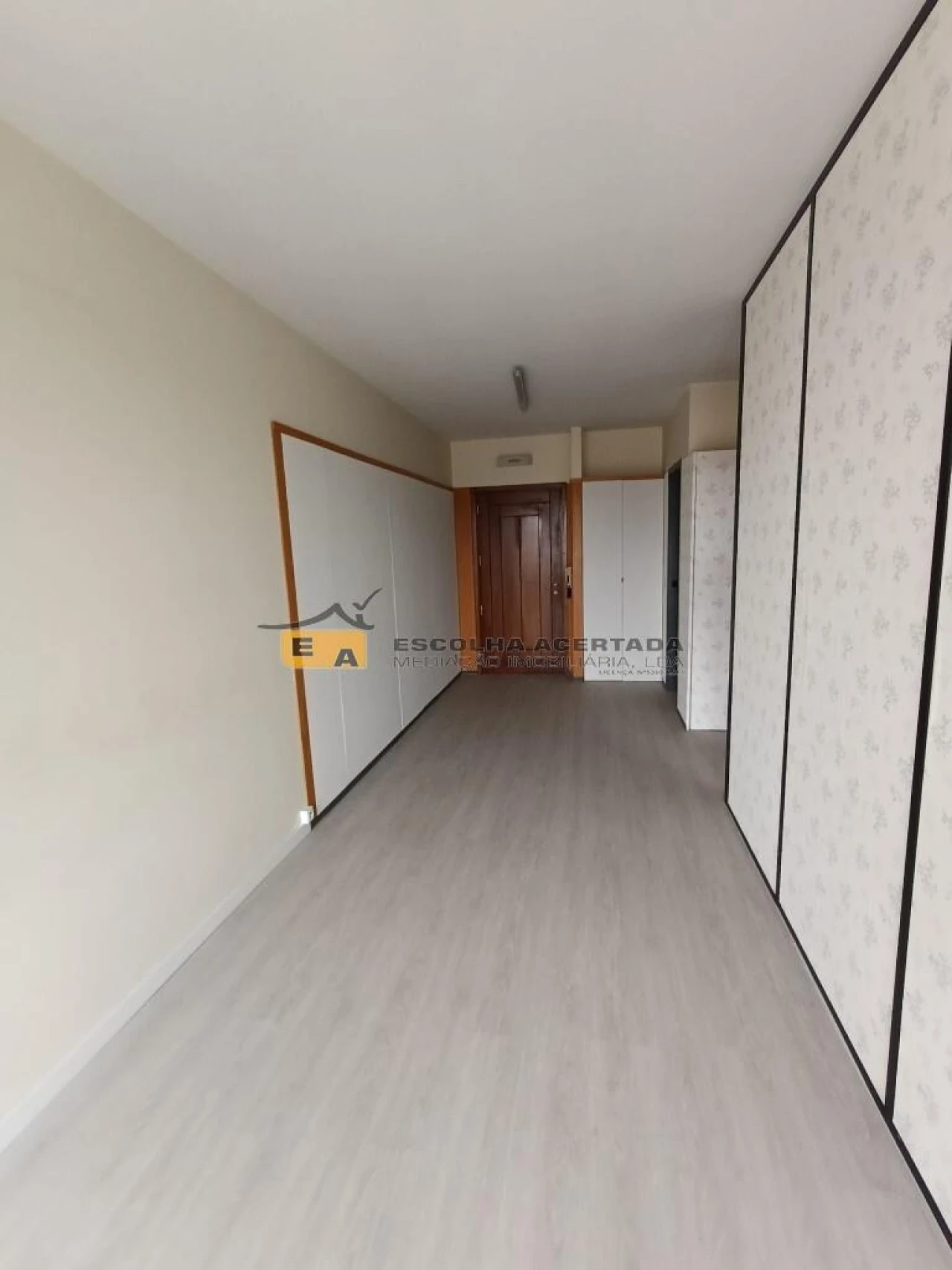 Escritório para Arrendamento em Paranhos Foto 5