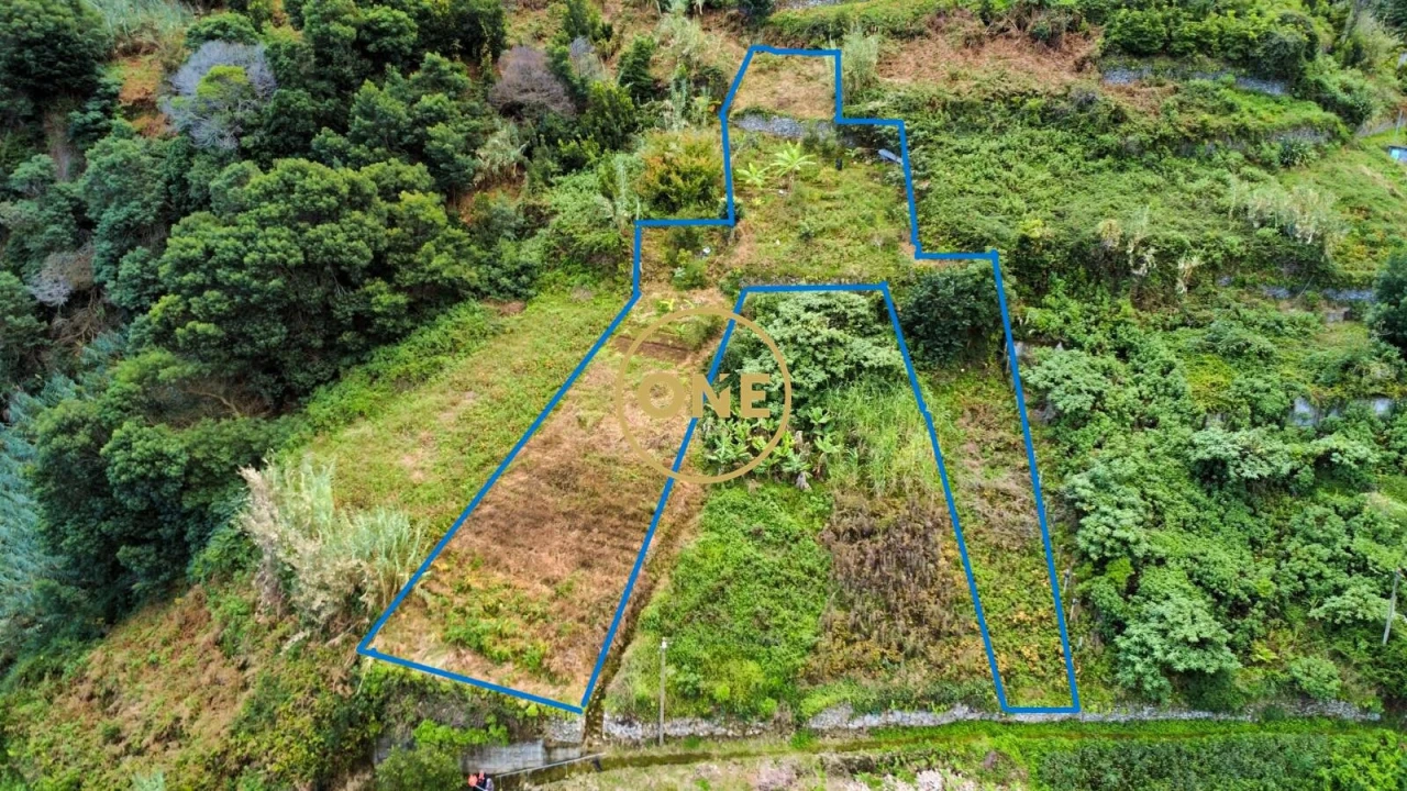Terreno para Venda em Porto da Cruz Foto 1