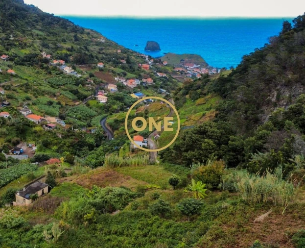 Terreno para Venda em Porto da Cruz Foto 8
