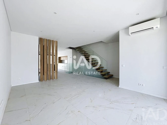 Moradia T3 para Venda em Portimão Foto 9