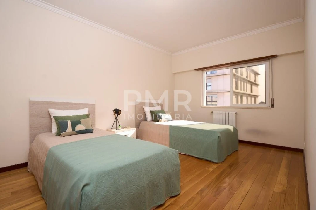 Apartamento T3 para Arrendamento em Lumiar Foto 6