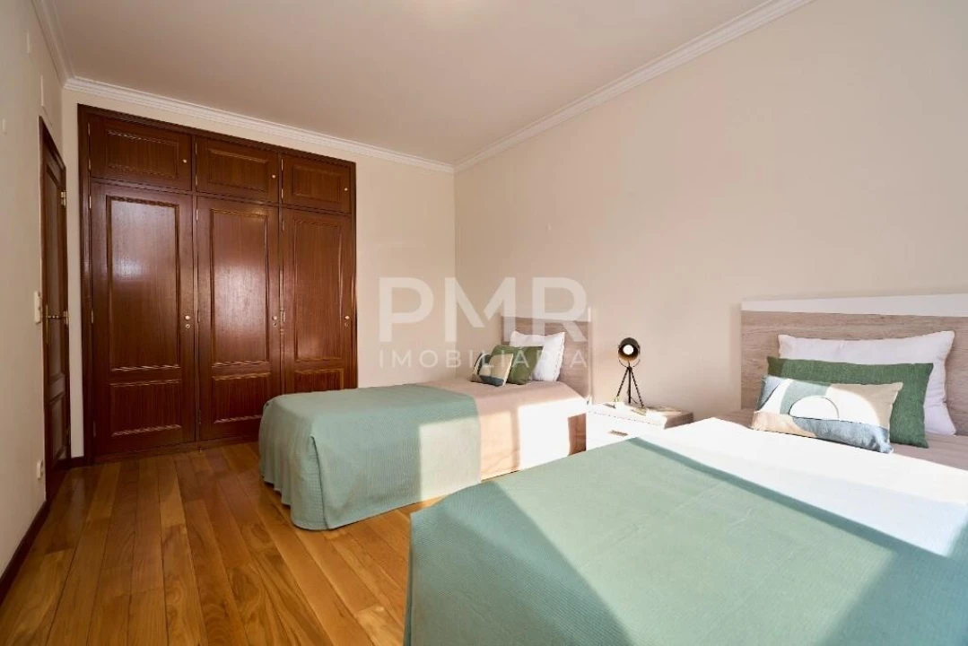 Apartamento T3 para Arrendamento em Lumiar Foto 18