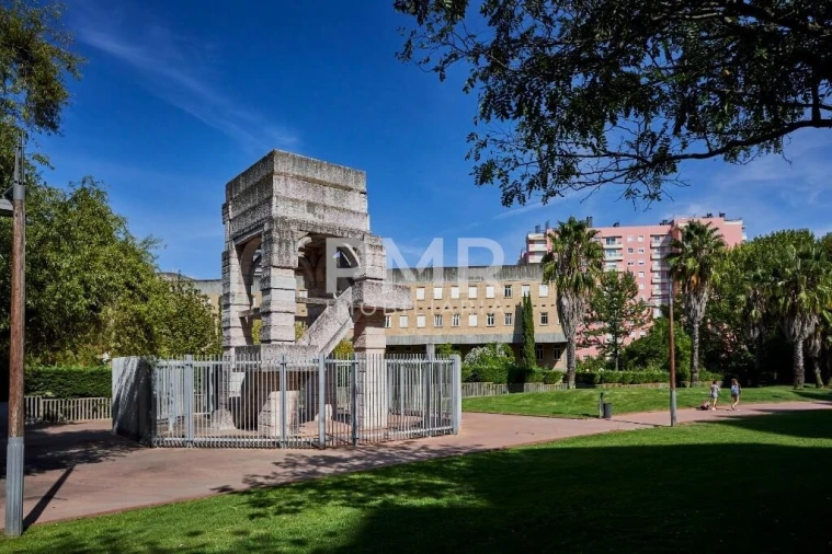 Apartamento T3 para Arrendamento em Lumiar Foto 26