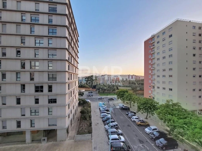 Apartamento T3 para Arrendamento em Lumiar Foto 15