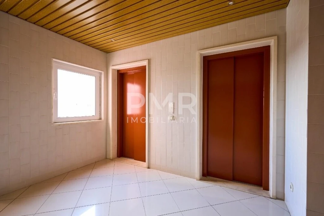 Apartamento T3 para Arrendamento em Lumiar Foto 20