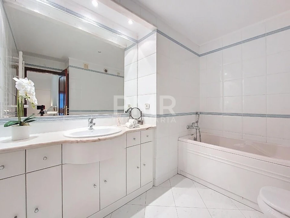 Apartamento T3 para Arrendamento em Lumiar Foto 7