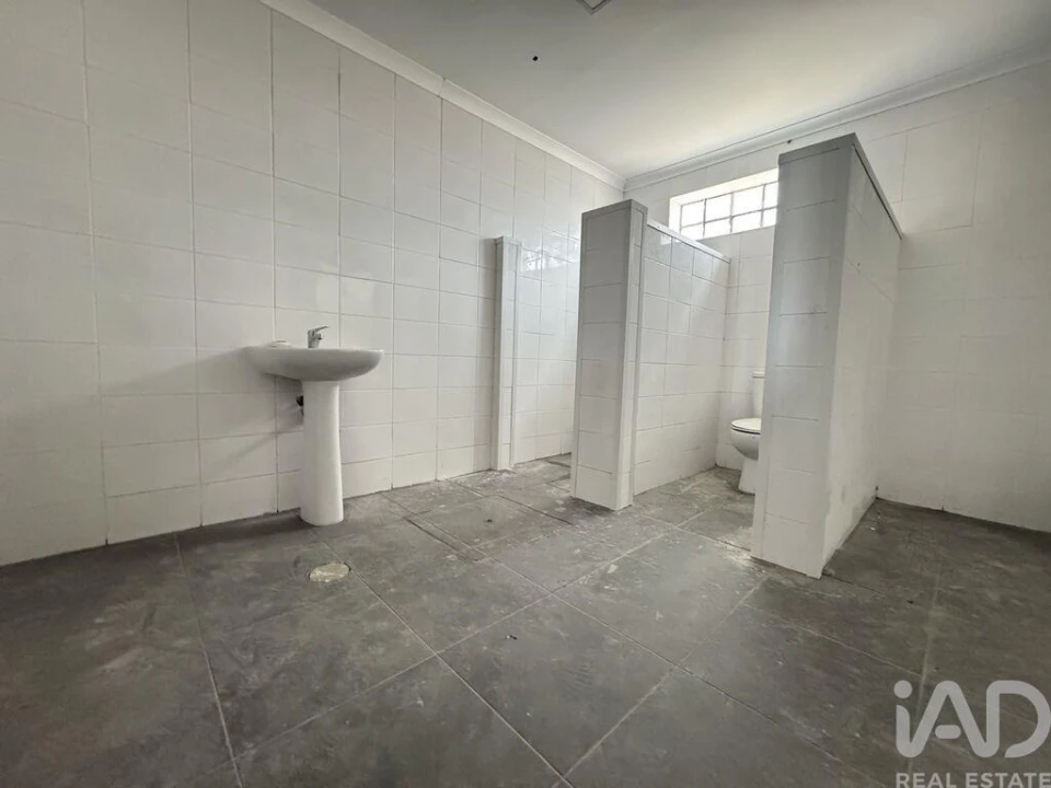 Loja para Venda em Madalena e Beselga Foto 17