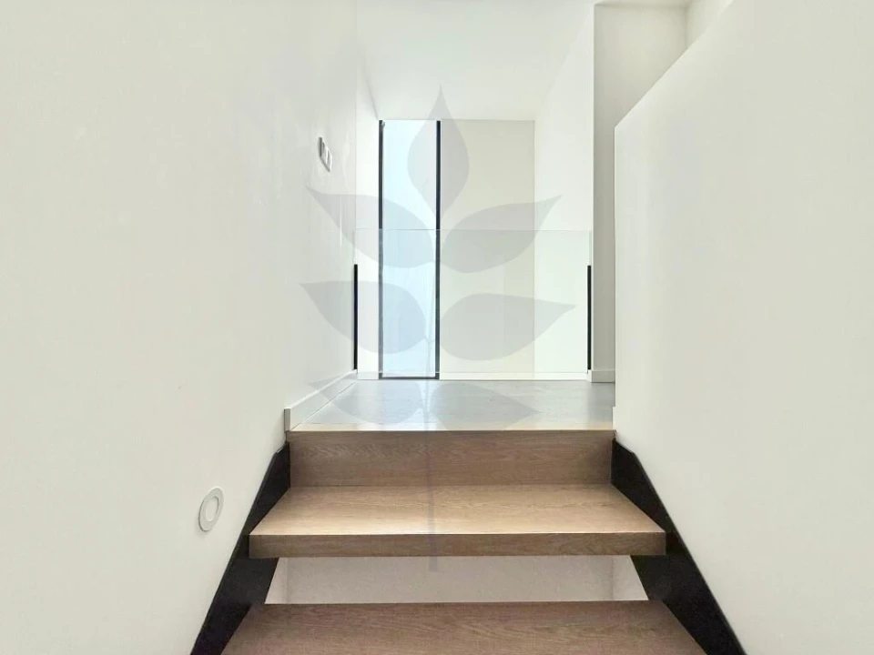 Moradia T4 para Venda em Palmeira Foto 7