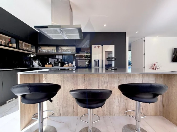 Moradia T4 para Venda em Palmeira Foto 49