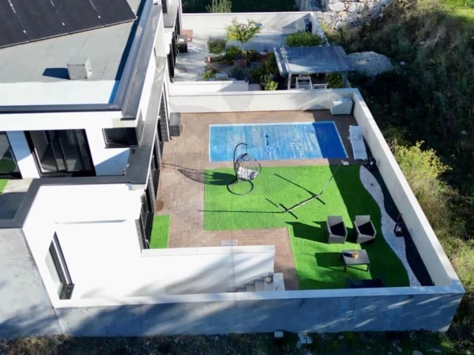 Moradia T4 para Venda em Palmeira Foto 23