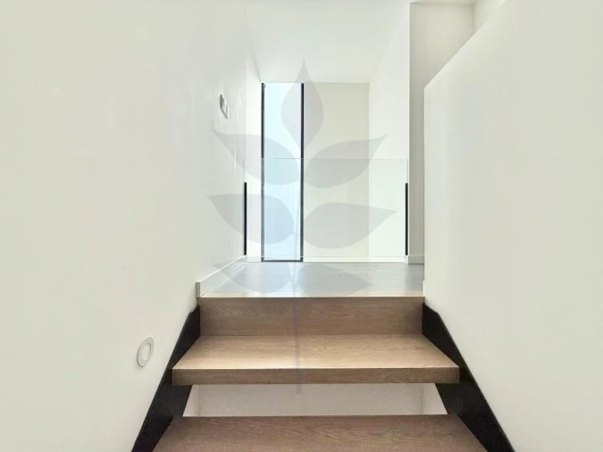 Moradia T4 para Venda em Palmeira Foto 7