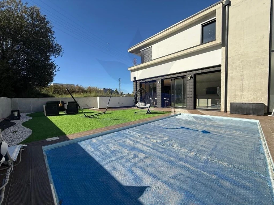 Moradia T4 para Venda em Palmeira Foto 37