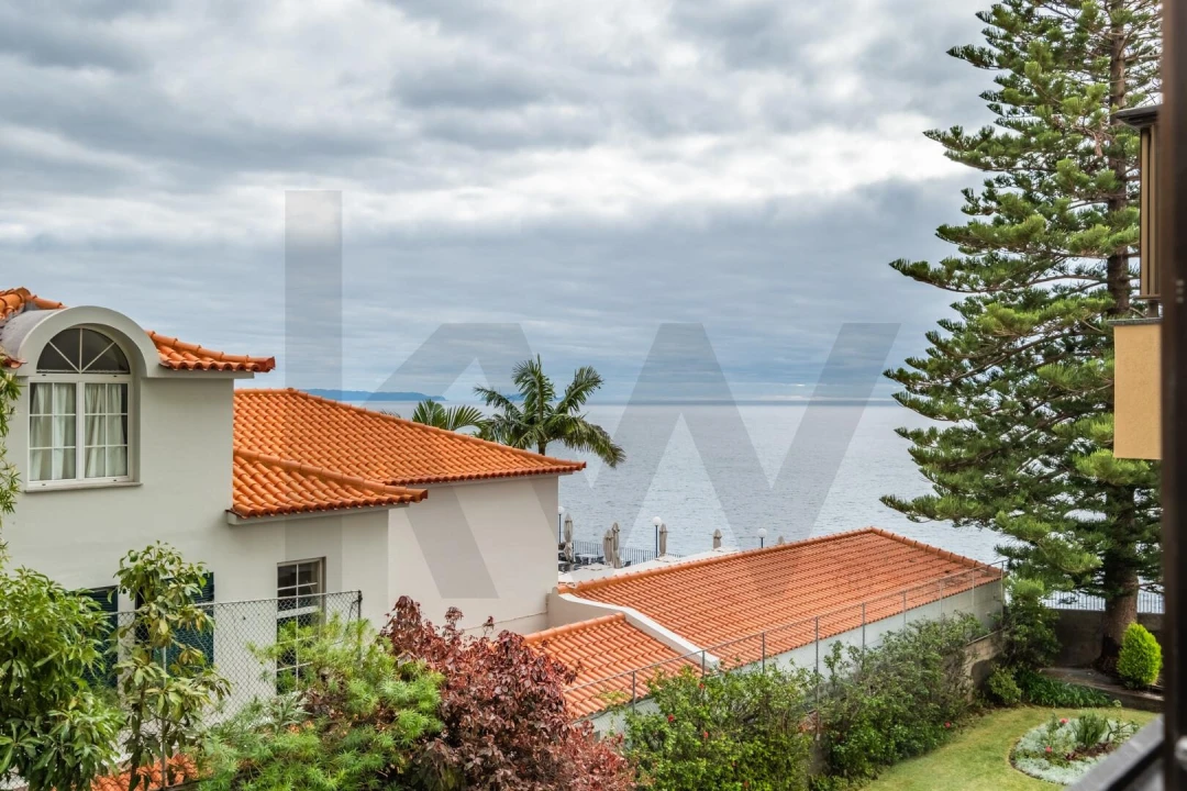 Apartamento T5 para Venda em São Martinho Foto 5