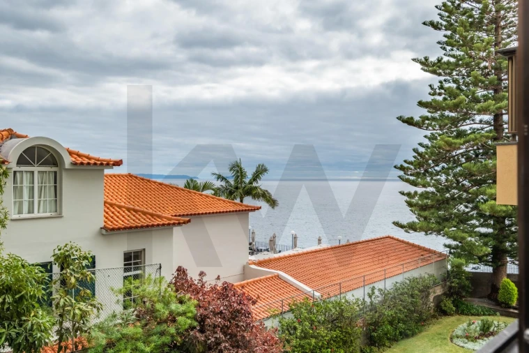 Apartamento T5 para Venda em São Martinho Foto 5